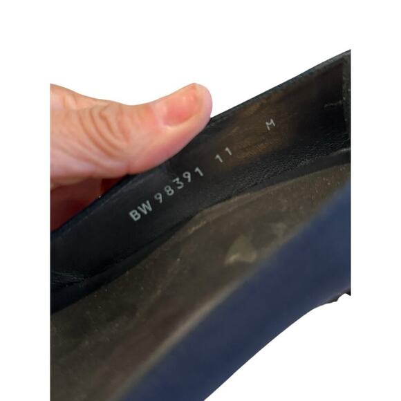Vintage Stuart Weitzman Women's Navy Blue bow Pointed Toe Pumps Heels Size 11 - Picture 6 of 8